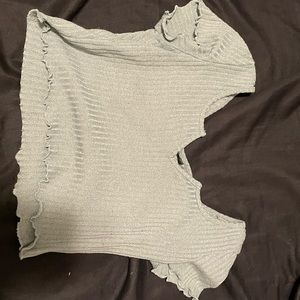 size s little v crop